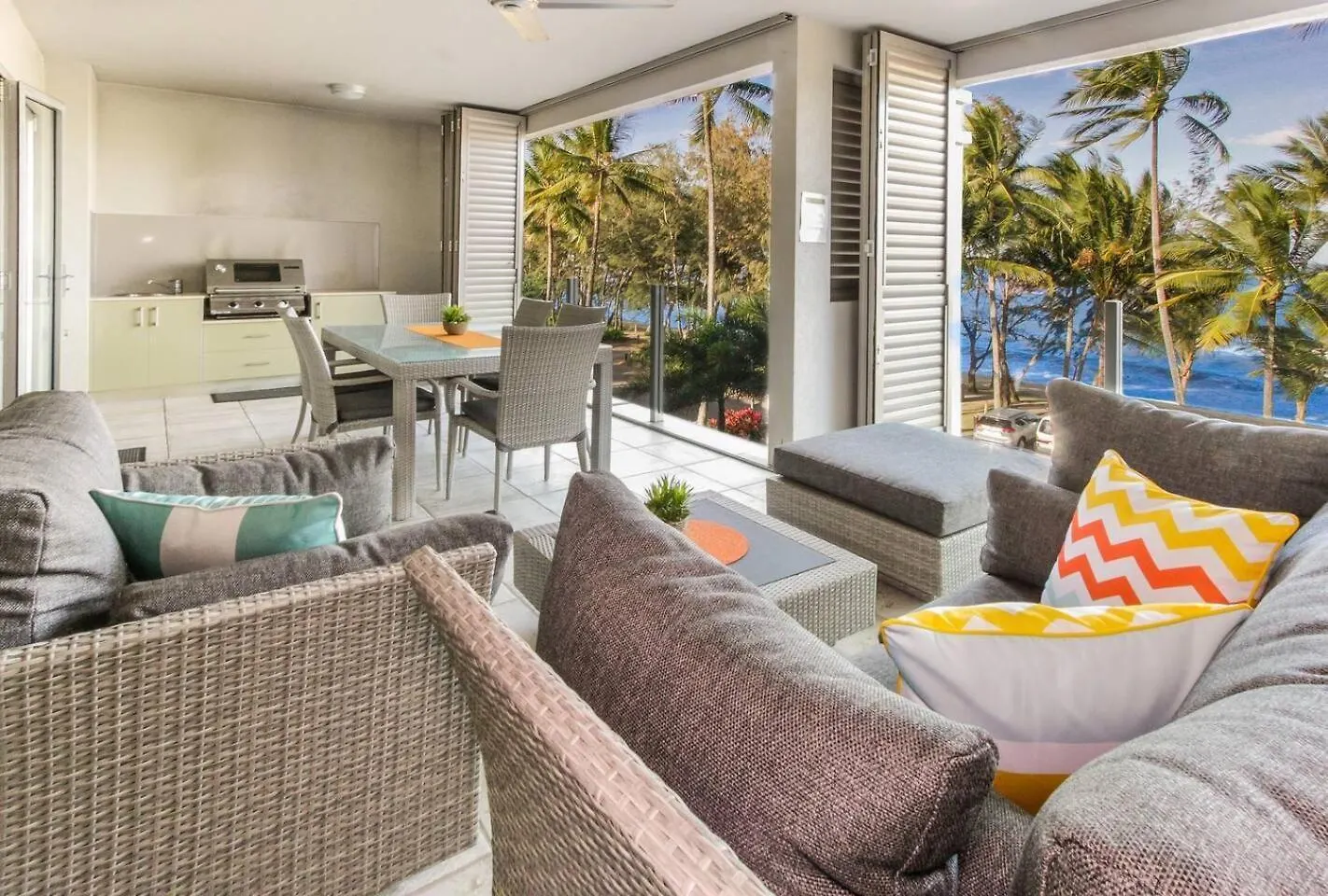 Apartman Oceanic Oasis - Your Pool Paradise By Palm Beach Palm Cove Ausztrália