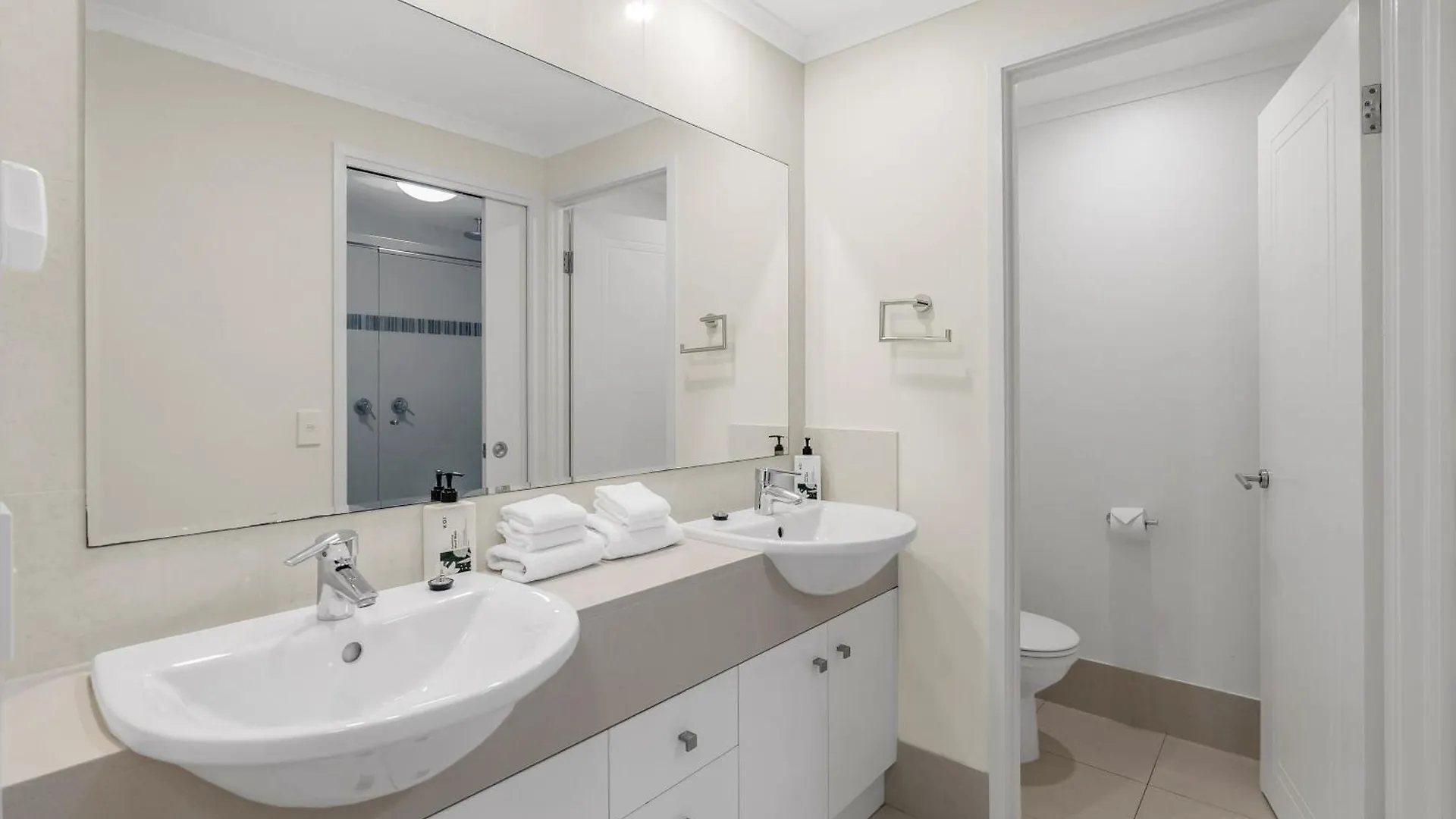 Apartman Oceanic Oasis - Your Pool Paradise By Palm Beach Palm Cove Ausztrália