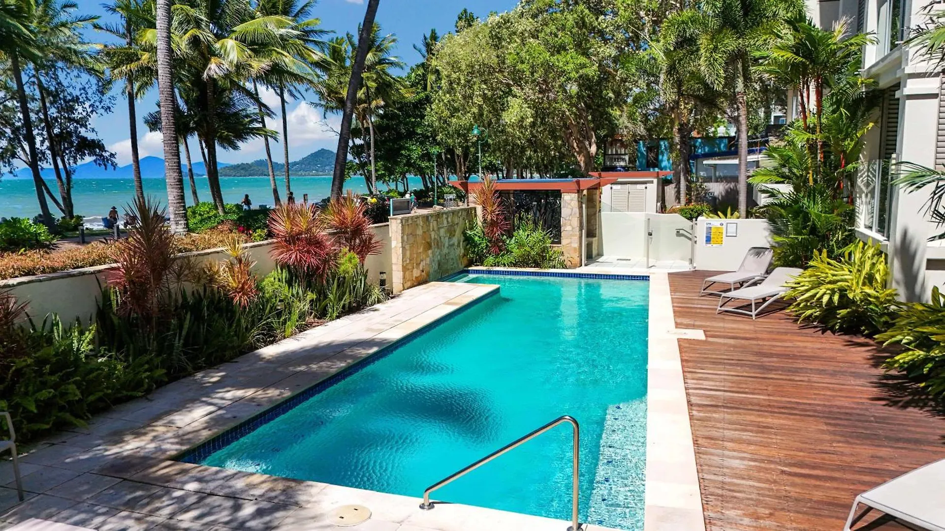 Apartman Oceanic Oasis - Your Pool Paradise By Palm Beach Palm Cove