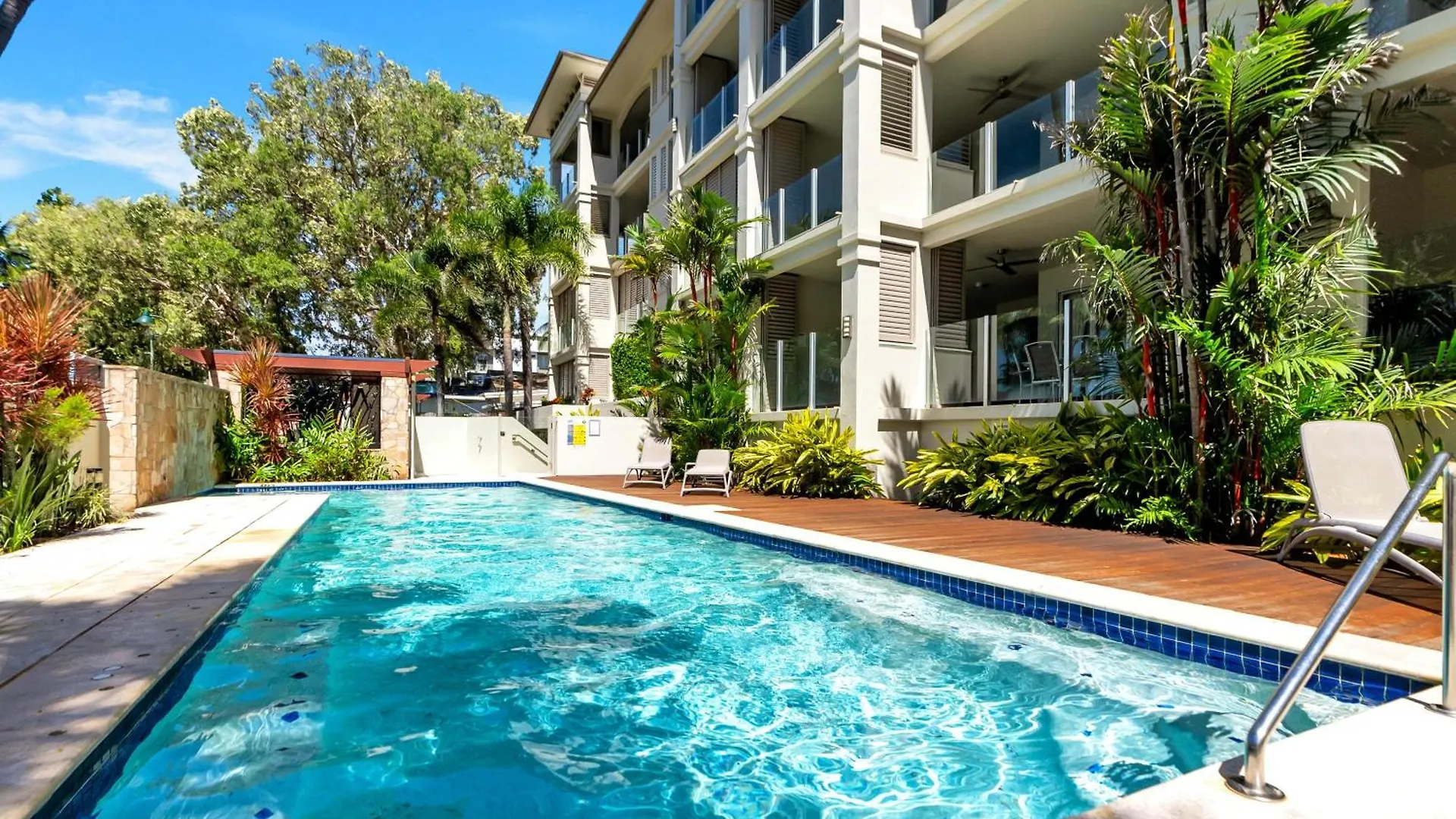 Apartman Oceanic Oasis - Your Pool Paradise By Palm Beach Palm Cove Ausztrália